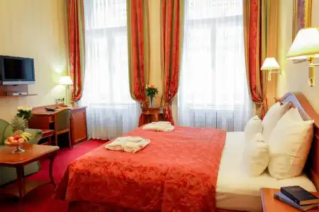 Opera Suites - Self Check-in - 43