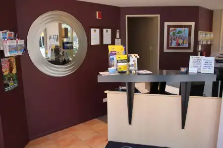 Harbour City Motor Inn - 9