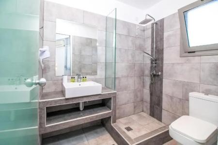 Hillside Studios & Apartments - 32
