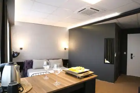 Eva Otel - 22
