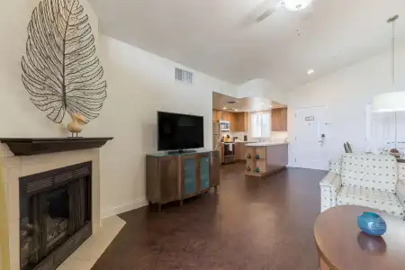 Grand Pacific Palisades - 83