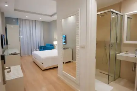 Luxury - 18