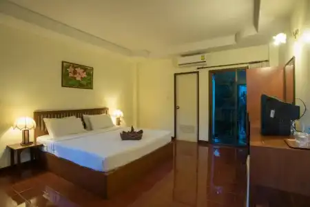 Riverside House - 23