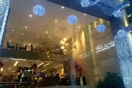 The Luxe - 42