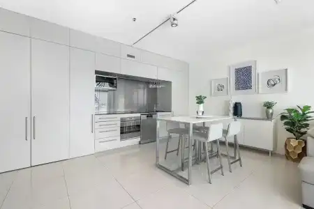 ULTIQA Air On Broadbeach - 196