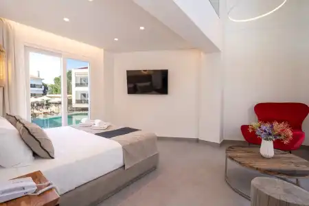 Mirablue Luxury Residences - 312