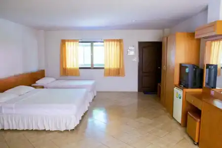 Sichang Shine Khao Resort - 44