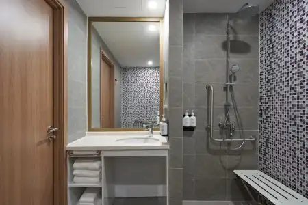 Holiday Inn & Suites SAIGON AIRPORT by IHG - 46