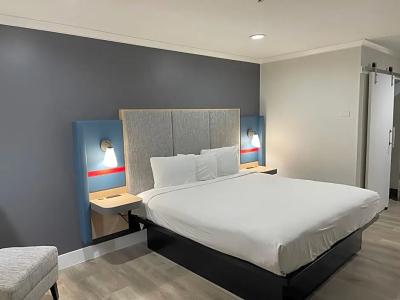 Red Lion Inn & Suites Sacramento - 48