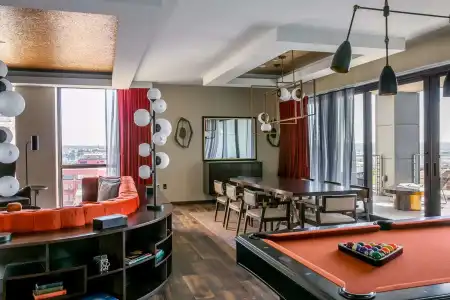 The Nash - 19