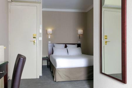 Hôtel Saint Cyr Etoile - 3