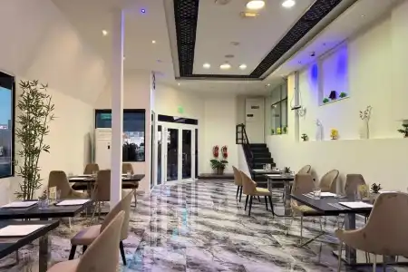 Ivory Inn Doha - 22