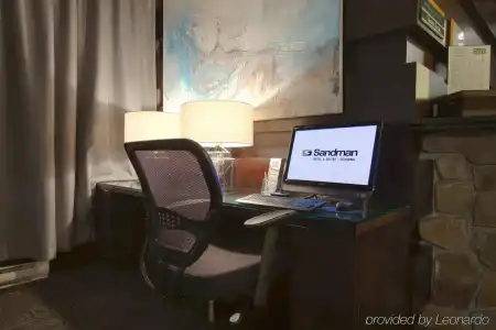 Sandman & Suites Kelowna - 6