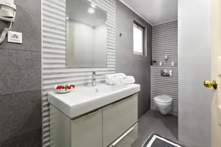 Rhoe Seaside Apartments - 56
