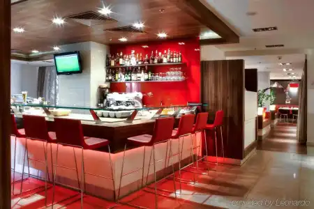 Ibis Kyiv City Center - 24