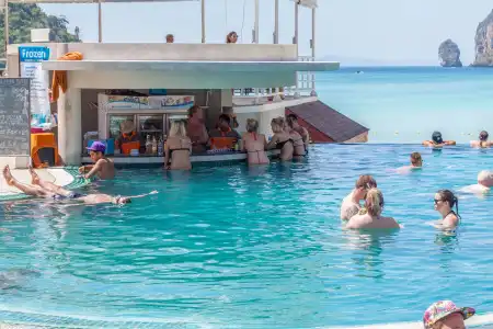 PP Charlie Beach Resort - 24