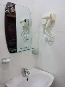 White Shino Hostel - 10