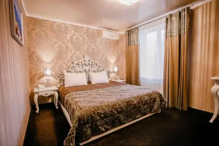 Aristocrat - 80