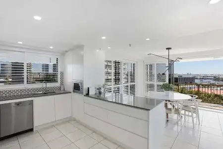 De Ville Apartments - 268