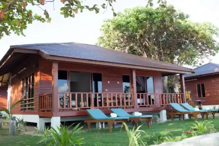 PingChan Koh Phangan Beachfront Resort - 46