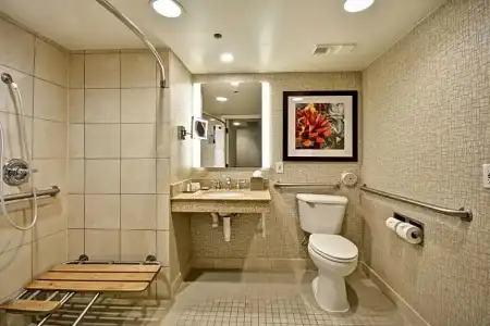 DoubleTree by Hilton Phoenix North - 63