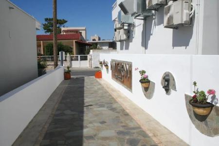Pantheon Deluxe Apartments - 42