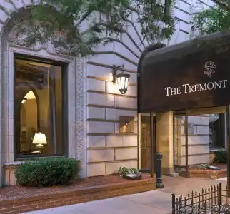 Tremont by SB at Chicago Magnificent Mile - 18