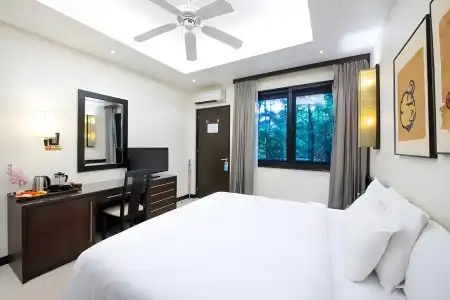 Lokal Phuket "Former K-Hotel" - 21