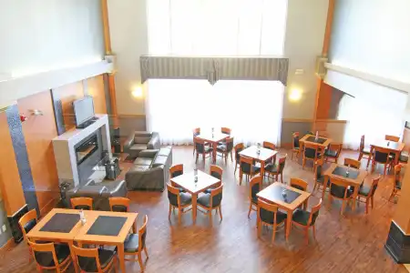 Holiday Inn Express & Suites Calgary S-Macleod Trail S by IHG - 28