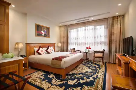 Sq Hang Gai & Spa - 129