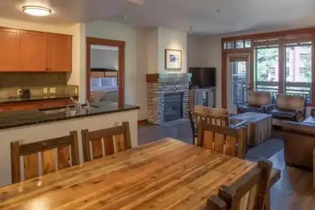 The Village Lodge - 88