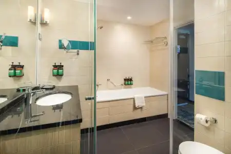 Crowne Plaza Budapest by IHG - 60