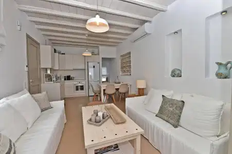 White Tinos Luxury Suites - 30