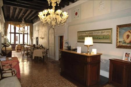 Palazzo Lion Morosini - Check in Presso Locanda Ai Santi Apostoli - 19