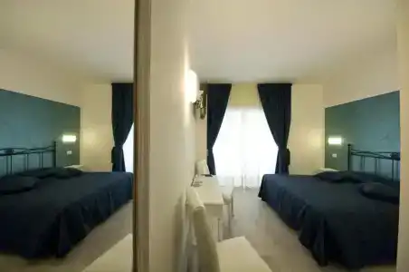 Atlantis Inn Roma - 36