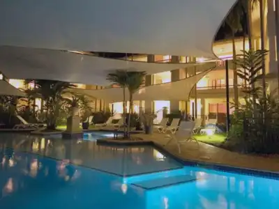 Mandalay Luxury Beachfront Apartments - 11