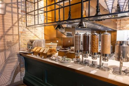 Premier Inn Dubai Barsha Heights - 19