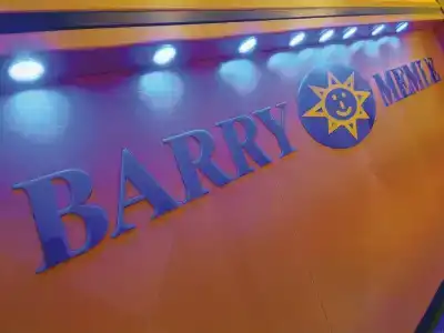 Barry Memle Directly at the Lake - 38