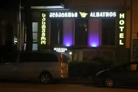 Albatros - 0