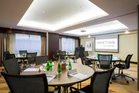 Novotel Deira Creekside Dubai - 5