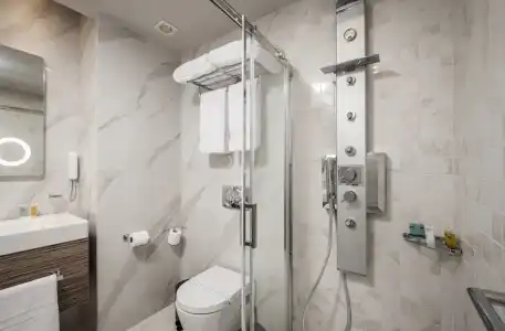 Bio Suites - 100