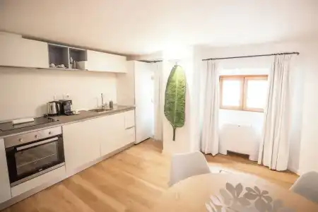 Vis a Vis Apartments - 110