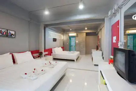 Madam Inn Patong - 37