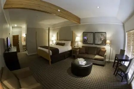 Pine Ridge Inn - 6