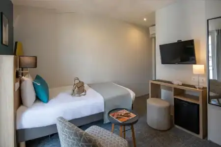 Hôtel Bristol - 48