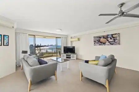 Gemini Court Holiday Apartments - 216