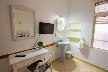 Hostal Guillot - 23