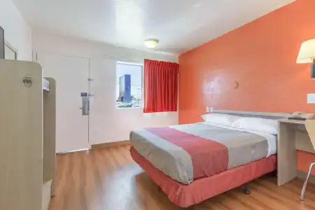 Motel 6 Phoenix North - Bell Road - 3