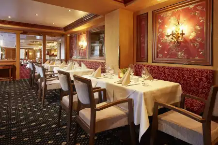Göbel's Landhotel - 22