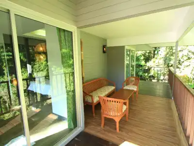 Rock And Treehouse Resort - 4